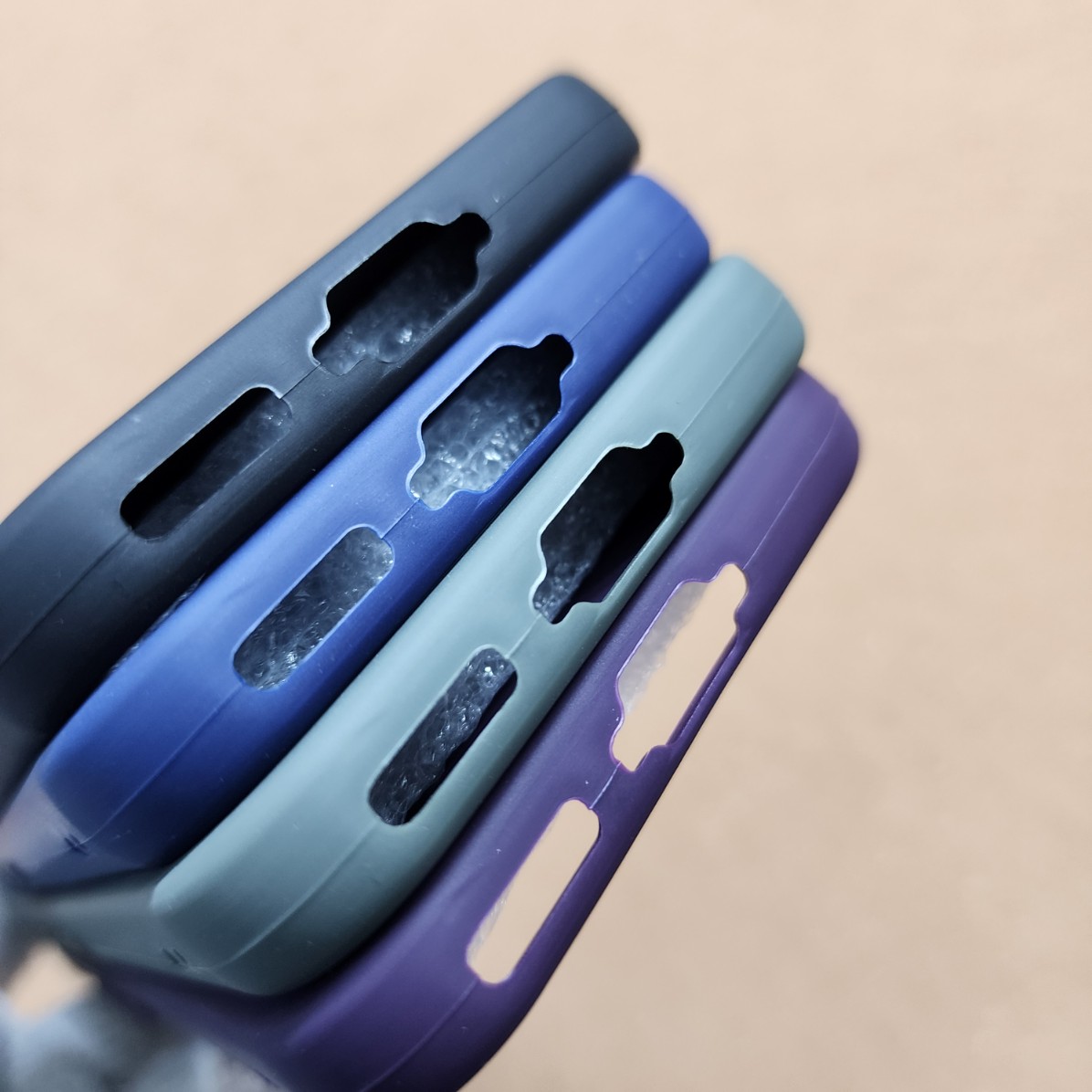 Vivo V80 Silicon Back Cover With Soft Cloth inside - Image 2