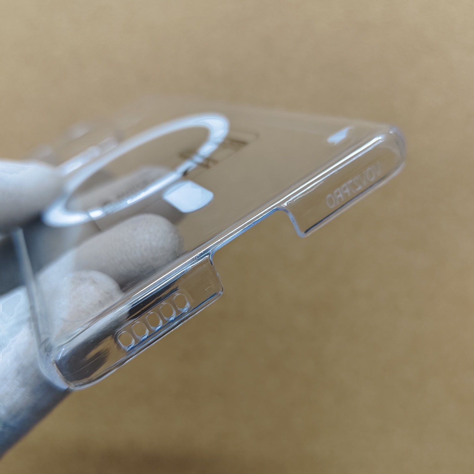 Vivo V27 & V27 Pro Crystal Magsafe PC Hard Back Cover - Image 4