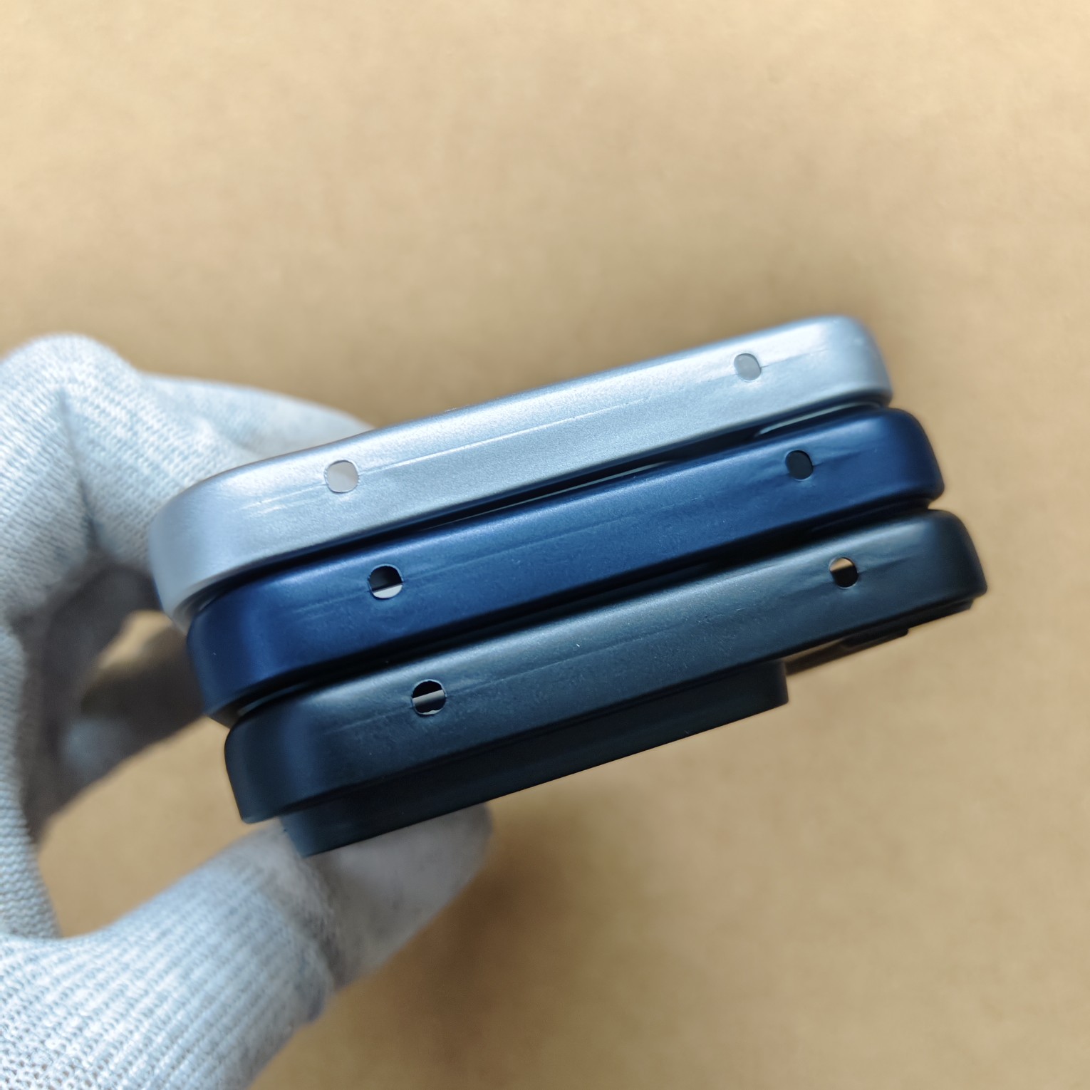 Motorola Edge 70 Pro Premium Hard Suitcase Back Cover - Image 6